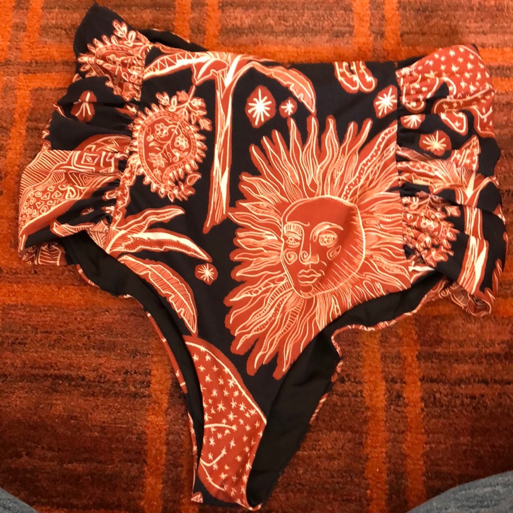 Johanna Ortiz bottoms size M